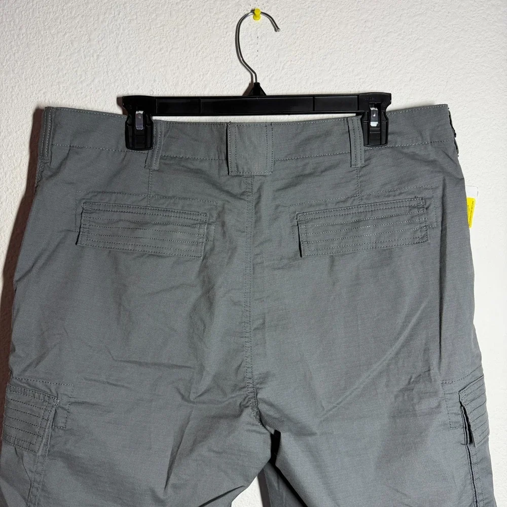 Roundtree & Yorke Cargo Shorts Mens 36 Gray Pockets Casual Outdoor 13